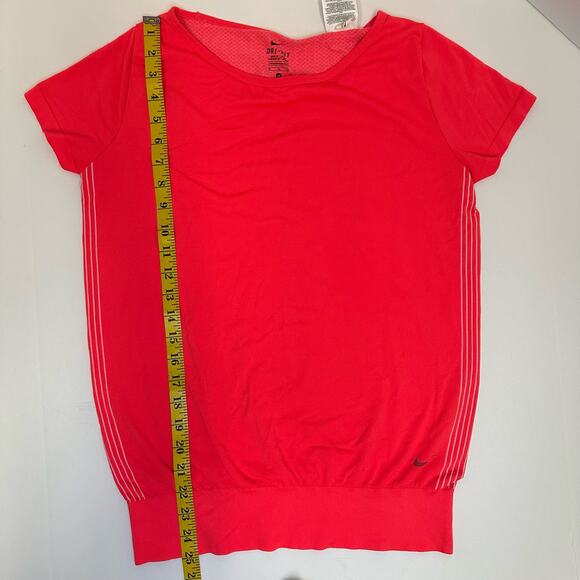 Nike Dri-Fit Women’s Short Sleeve Top - Size M, Pink/Coral - Picture 5 of 7